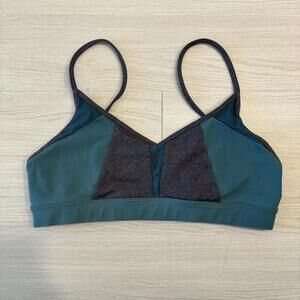 Alo Yoga Green Strappy Sports Bra Size M Yoga Pilates Gym Athleisure Wear